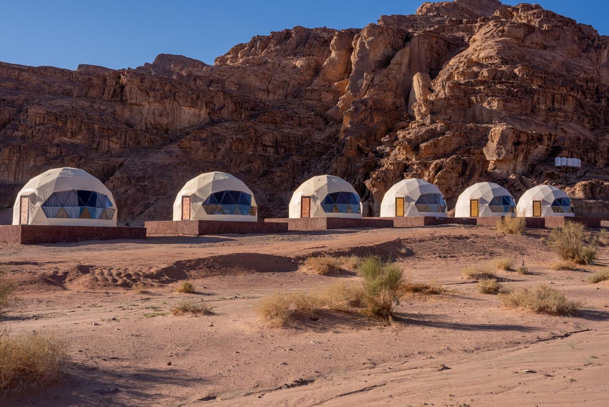 Wadi Rum Al-Omar Hotell Eksteriør bilde