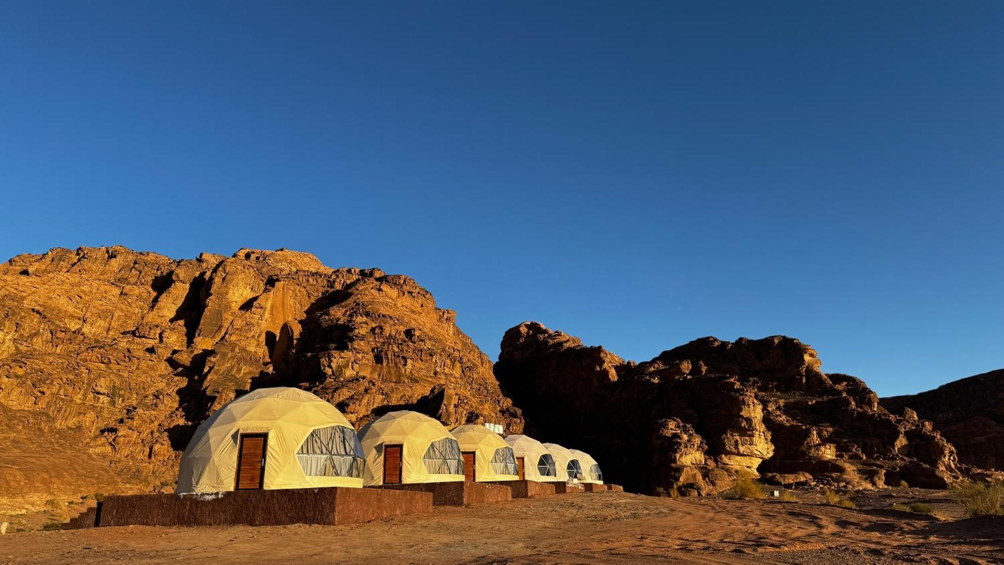 Wadi Rum Al-Omar Hotell Eksteriør bilde