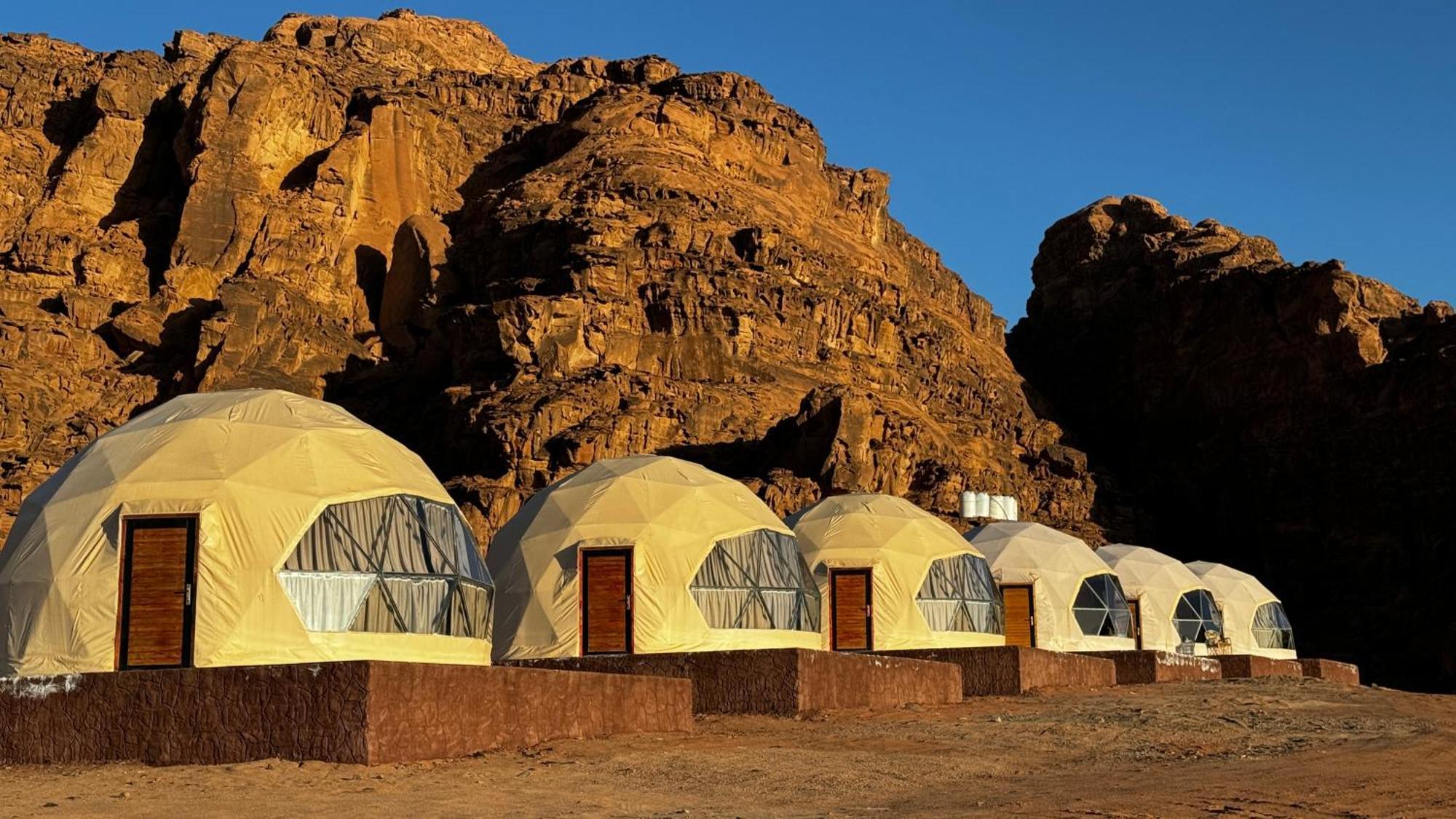 Wadi Rum Al-Omar Hotell Eksteriør bilde