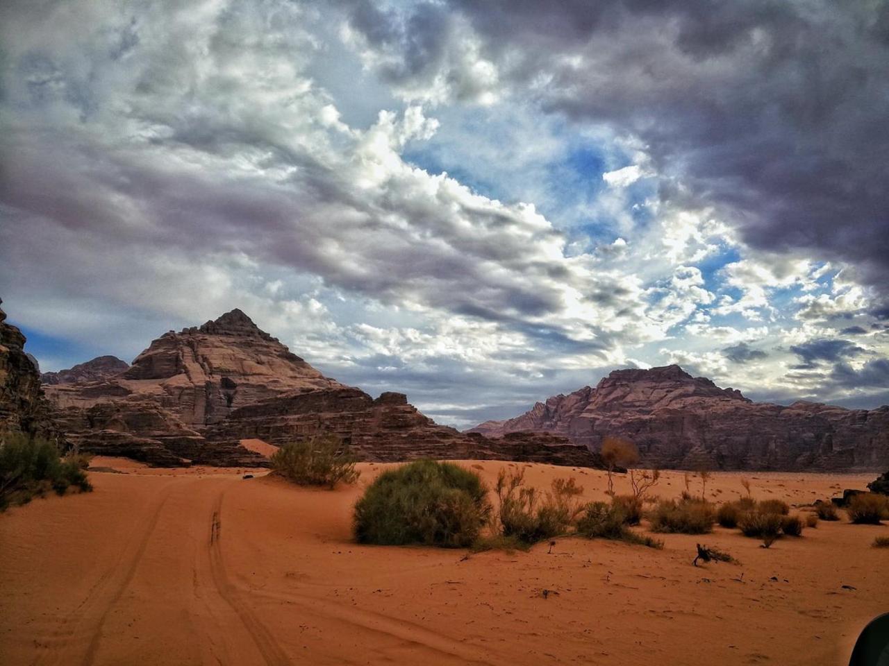 Wadi Rum Al-Omar Hotell Eksteriør bilde